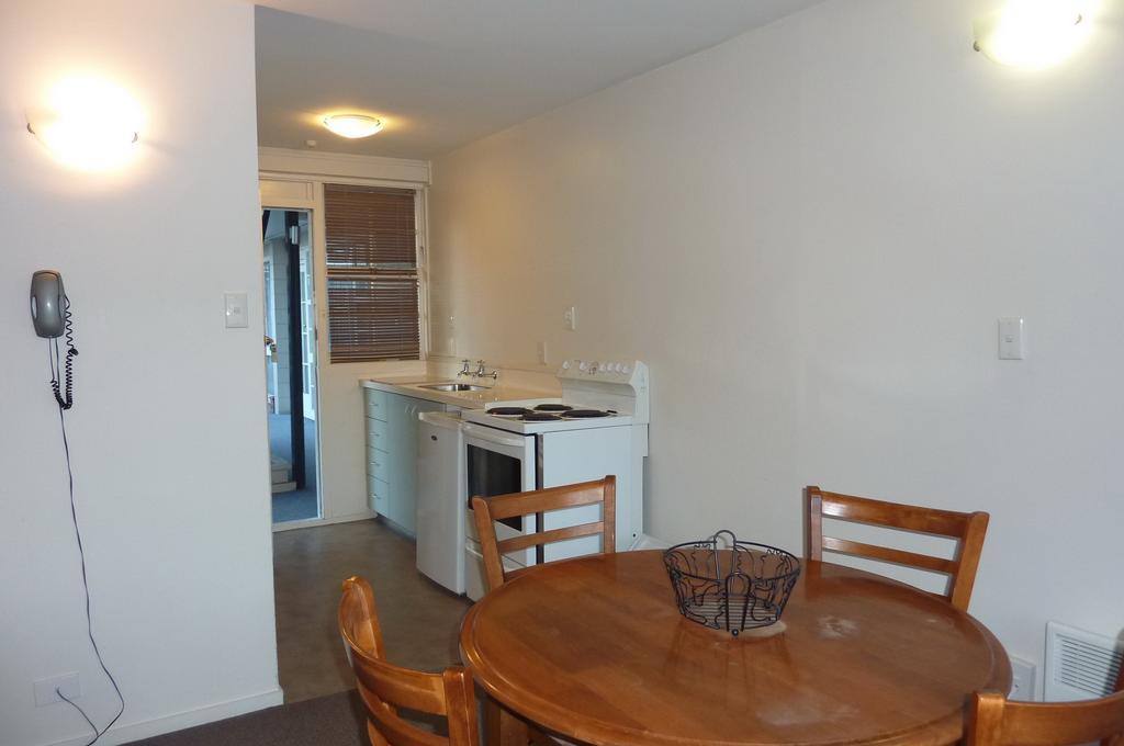 Colonial Inn Motel Christchurch Habitación foto