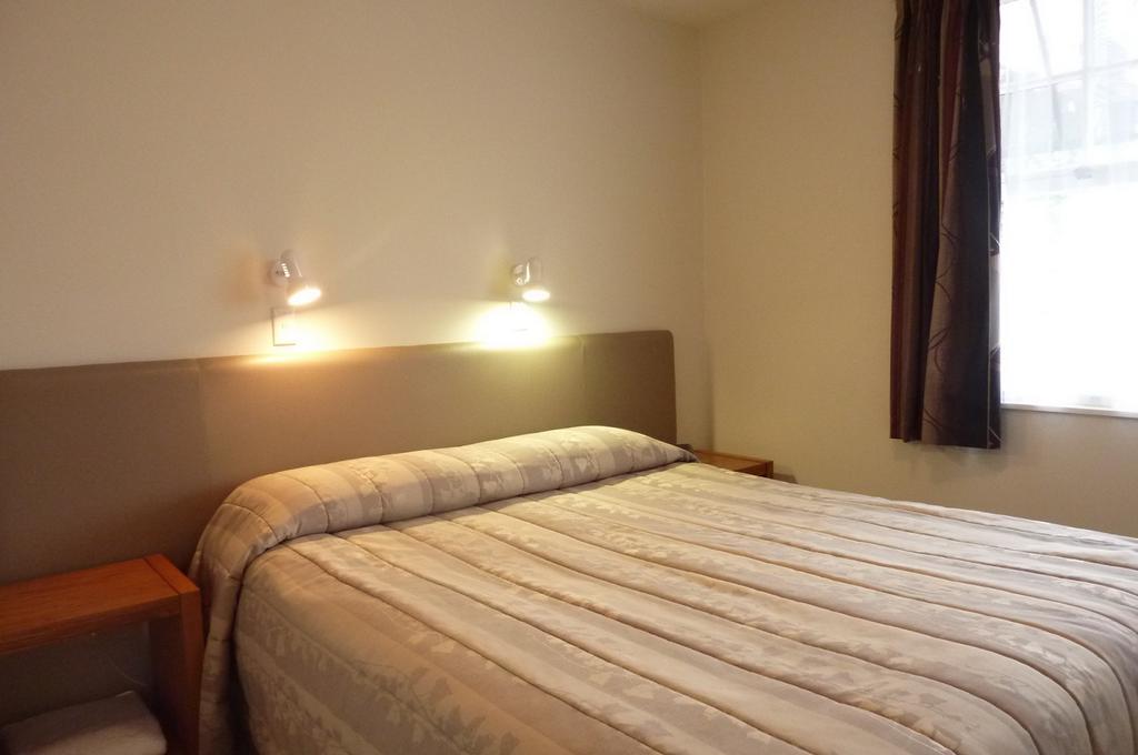 Colonial Inn Motel Christchurch Habitación foto